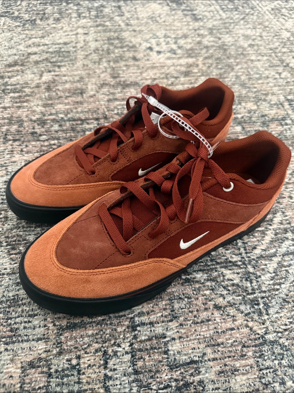 Nike SB Malor Skate Shoe - Cinnamon Dark Russet with Black Sole - Picture 3 of 9